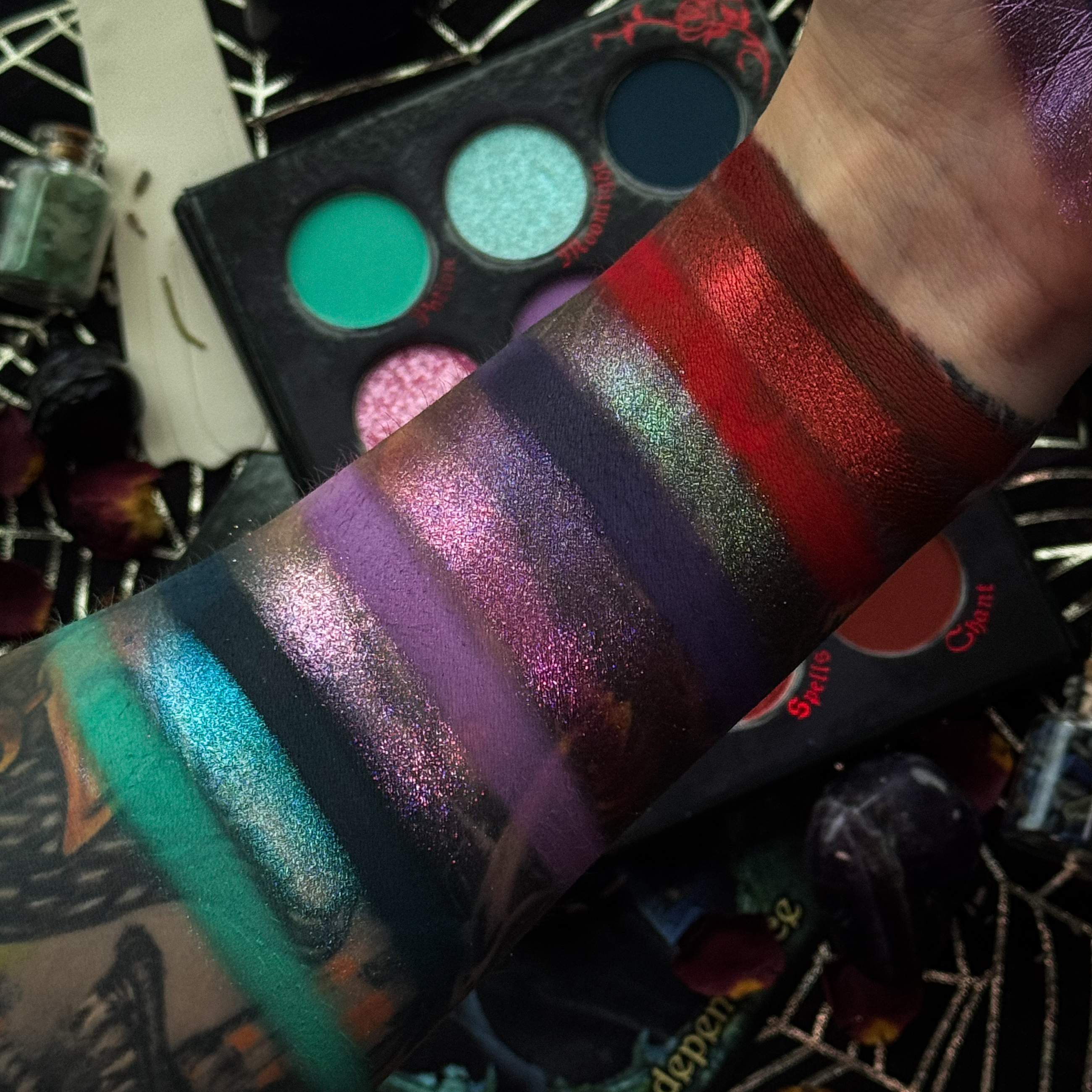 FANTASY COSMETICA The Witch's Familiar