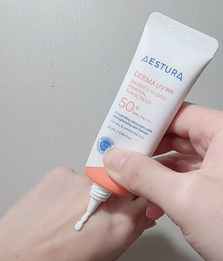 AESTURA Derma UV365 Barrier Hydro Mineral Sunscreen SPF 50+/ PA++++