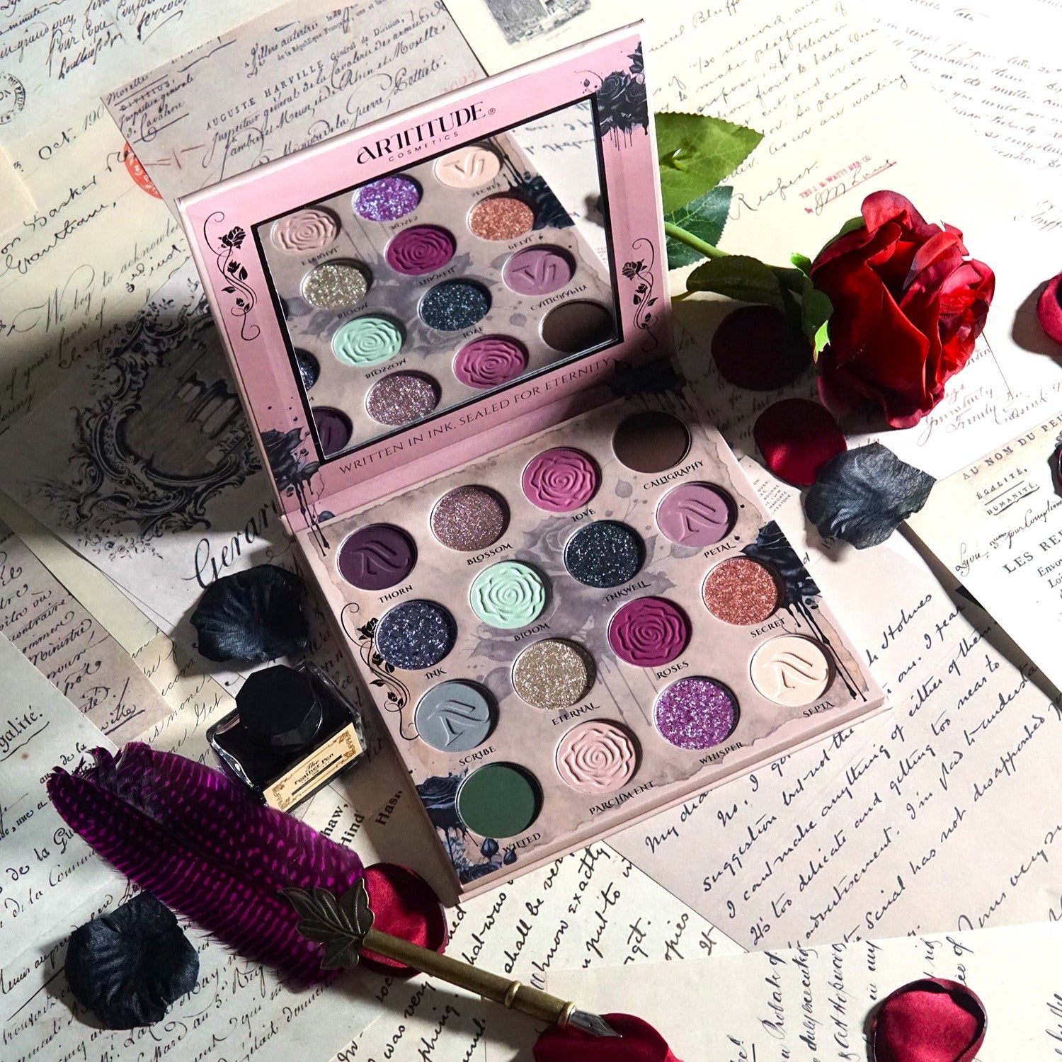 ARTTITUDE COSMETICS Ink & Roses Palette