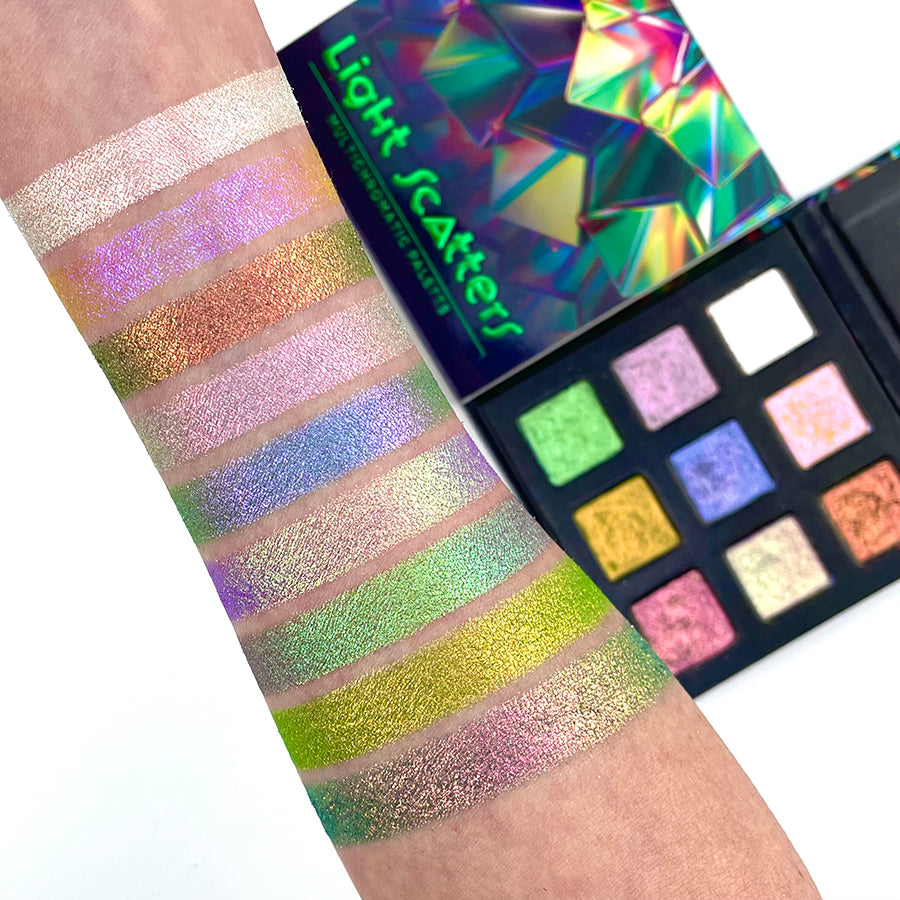 CLIONADH COSMETICS Light Scatters Multichromatic Palette
