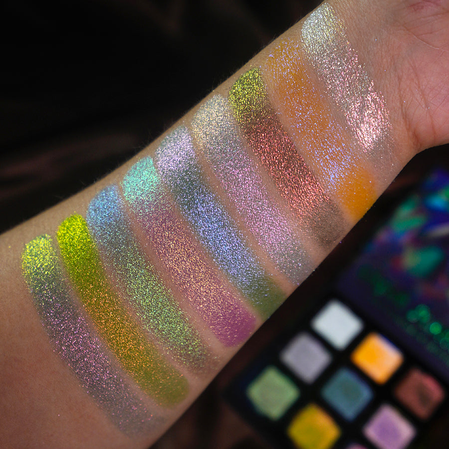 CLIONADH COSMETICS Light Scatters Multichromatic Palette