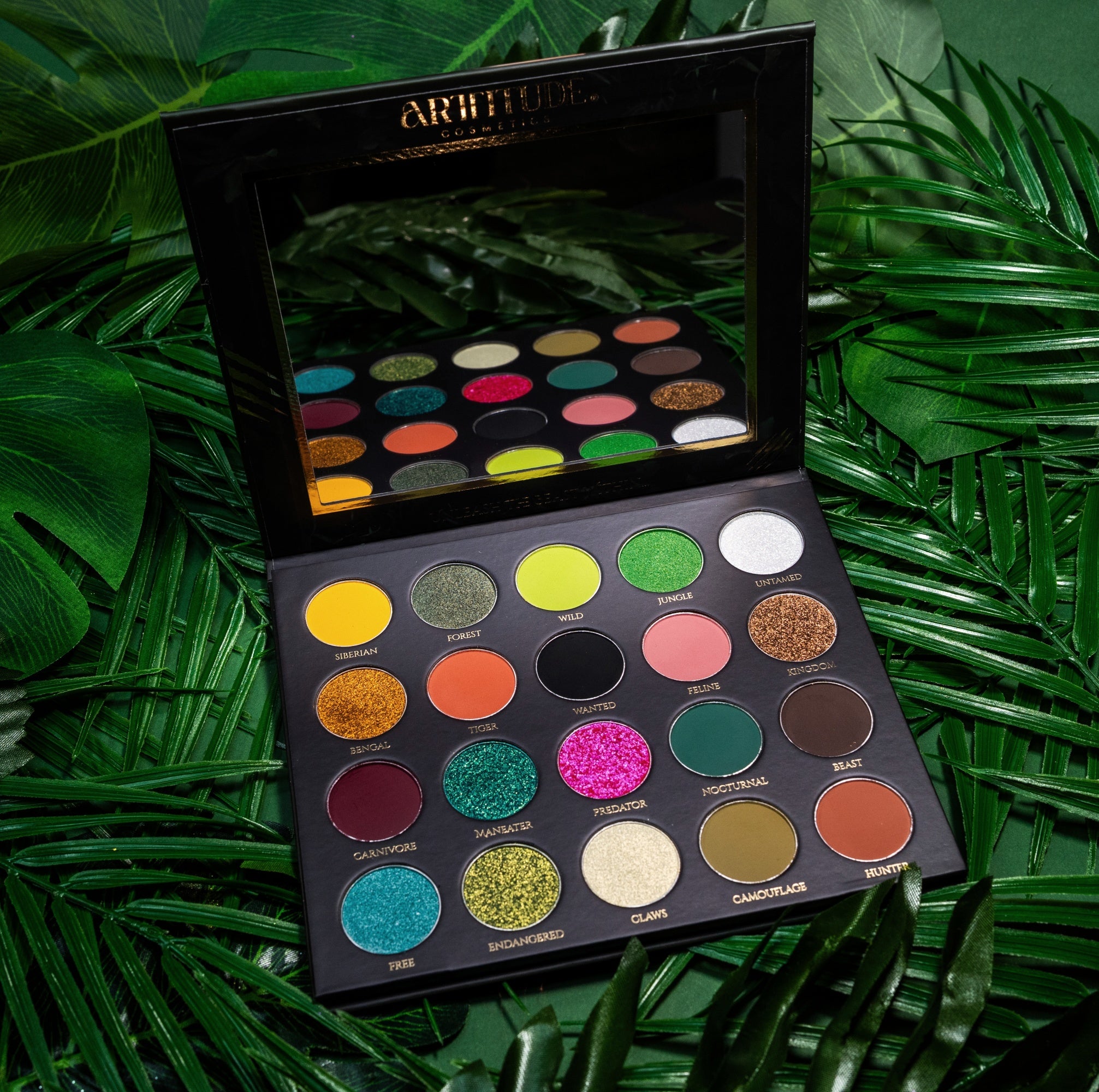 ARTTITUDE COSMETICS Maneater Palette