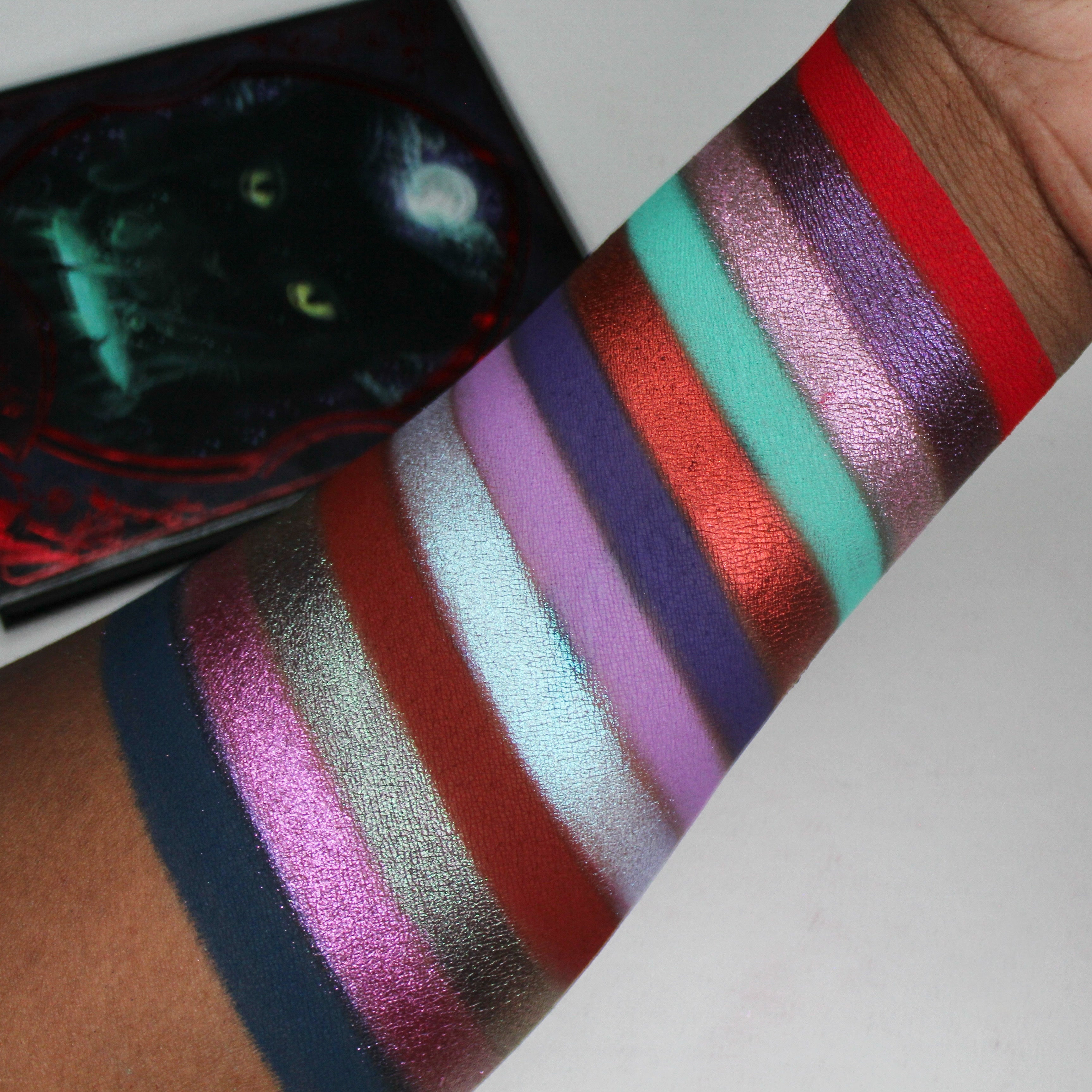 FANTASY COSMETICA The Witch's Familiar